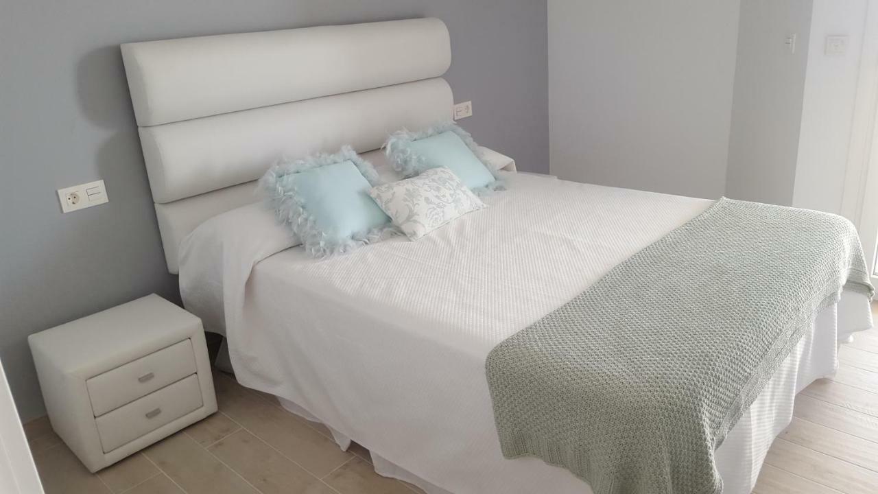 Seafront La Malagueta I Apartment Malaga Luaran gambar