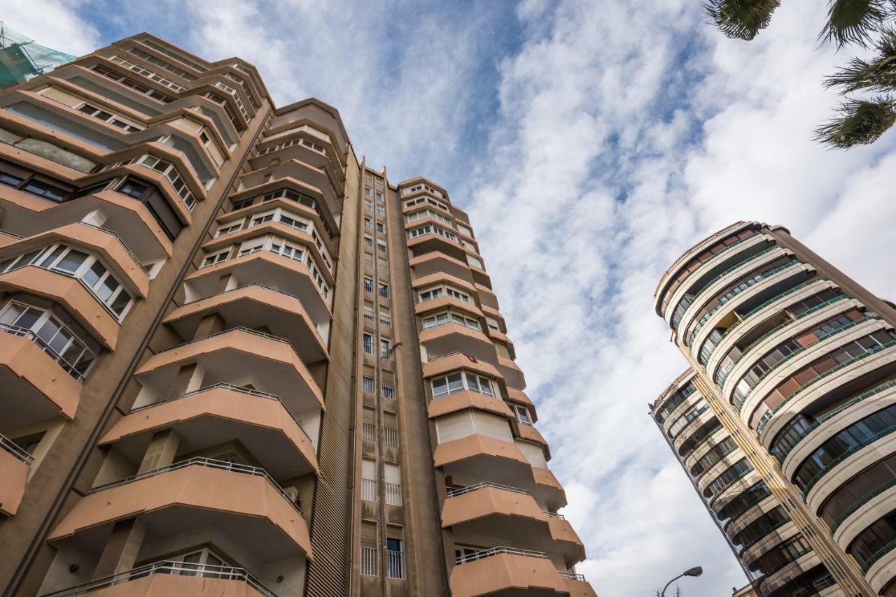 Seafront La Malagueta I Apartment Malaga Luaran gambar