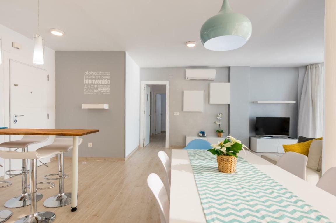 Seafront La Malagueta I Apartment Malaga Luaran gambar