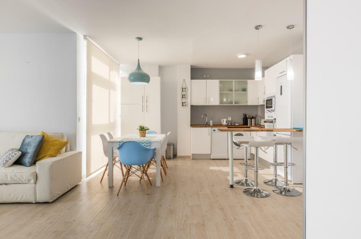 Seafront La Malagueta I Apartment Malaga Luaran gambar